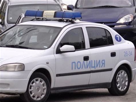 Кола помете четиригодишно дете