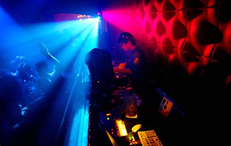 UK could soon be left with just 5,000 nightclubs, according to study ...