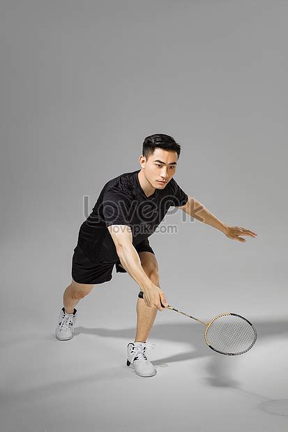 Atl Tico Hombre Jugando B Dminton Foto Descarga Gratuita Hd Imagen De