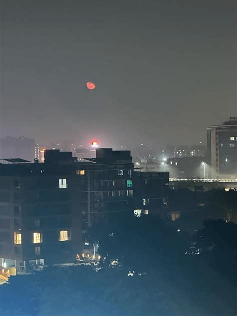 Karva Chauth moon visible in Ahmedabad : r/ahmedabad