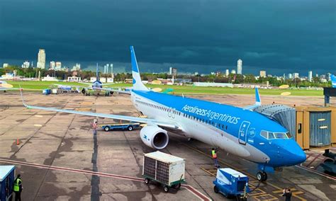 Aeroparque abre en marzo con 14 vuelos semanales a Puerto Iguazú