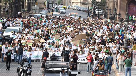 Marchan más de 2 mil regios por un aire limpio para Monterrey ABC