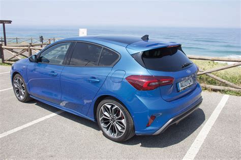 Ford Focus ST Line MHEV – híbrido, eficiente e dinâmico - Revista ... 