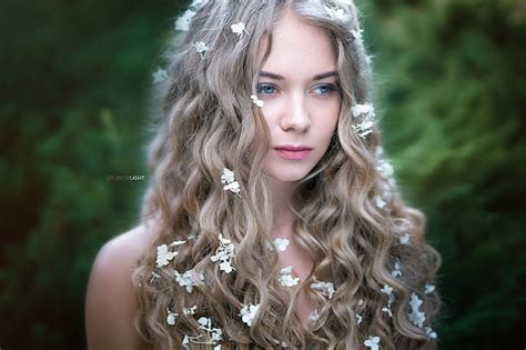 Lilia Bespalaya Women Model Blonde Long Hair Flower In Hair Bare