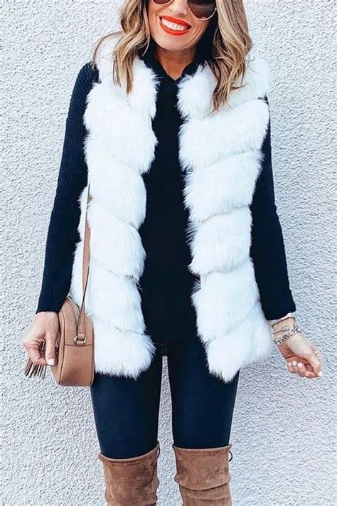 White Faux Fur Vest In 2020 Fur Vest Outfits Faux Fur Vests