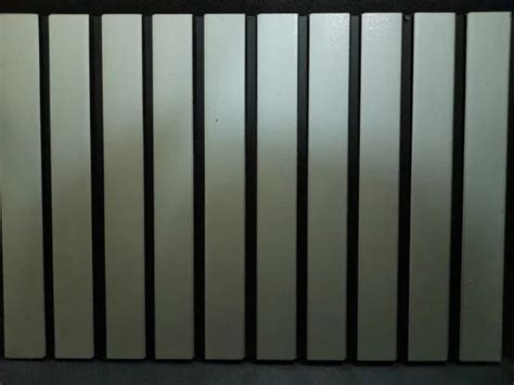 Plain Pattern Charcol Louvers With Crack Resistance Properties