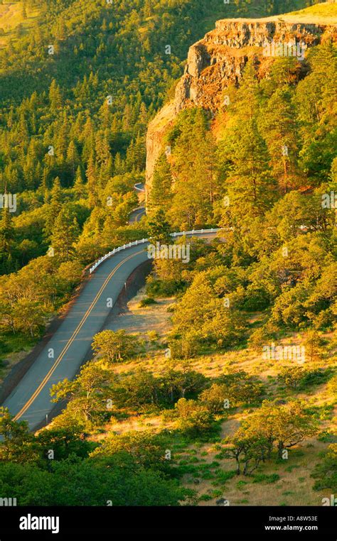 The Rowena Loops On The Historic Columbia River Highway Columbia River