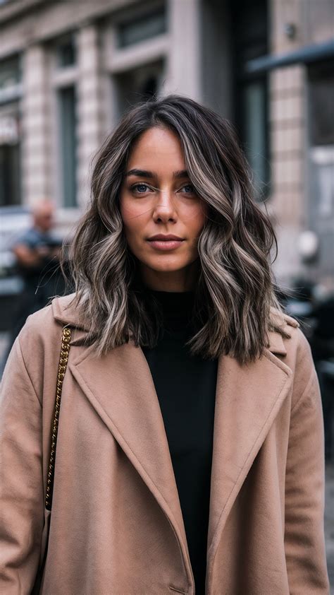 46 Creative Ideas To Transform Your Shoulder Length Brunette Balayage