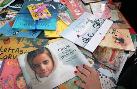 Campanha De Doa O Arrecada Livros Para Bibliotecas De Escolas