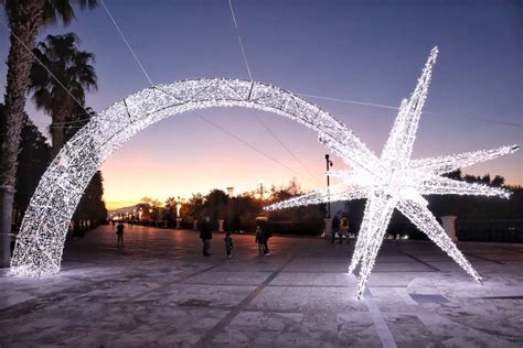 A Reggio Calabria Si Respira Aria Di Natale Le Foto Del Lungomare