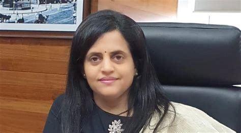 Ias Officer Ashwini Bhide Made The Md Of Mumbai Metro Rail Corporation