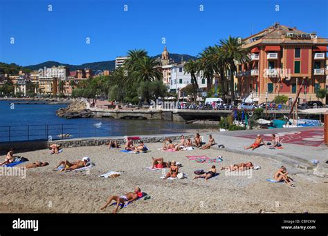 Rapallo Beach Stock Photos & Rapallo Beach Stock Images - Alamy