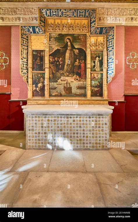 Sevilla Andalucía España Europa Retablo de la Virgen de la gente de