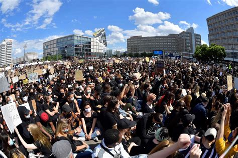 Coronav Rus Protestos Contra O Racismo Se Espalham Pelo Mundo Fran A