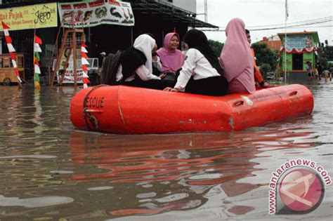 BPBD Tangerang Operasikan Tiga Pompa Sedot Banjir ANTARA News