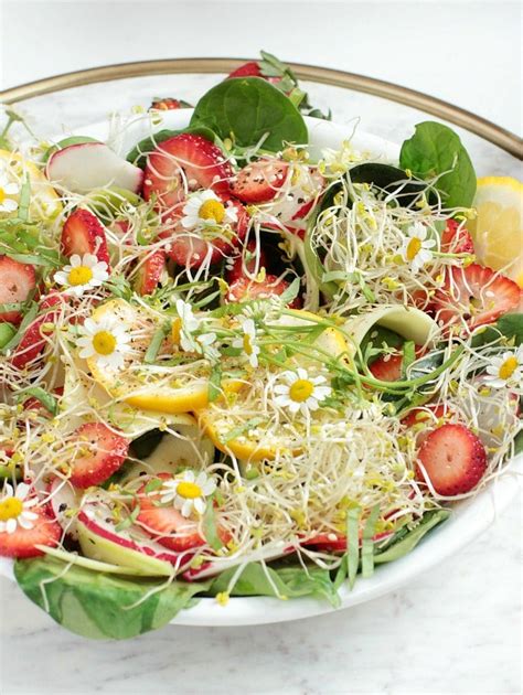 Superfood Salad Bowl W Spinach Strawberries And Honey Miso Dressing