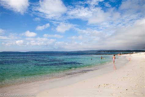 Hyams Beach Australia: Home to the whitest sand in the world ...