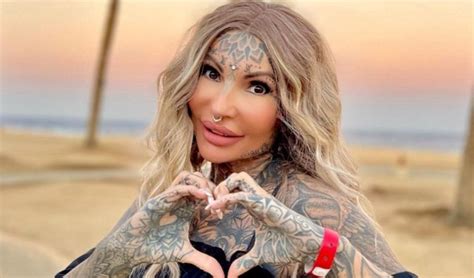 Adrianna Z Kr Lowych Ycia Pochwali A Si Zdj Ciem W Bikini Pudelek