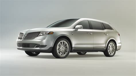 2017 Lincoln Mkt Review Ratings Specs Prices And Photos The Car