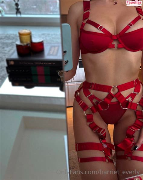 Harriet Everly Aka Cleverlyeverly Aka Everlylaness Nude Leaks OnlyFans Fapellas