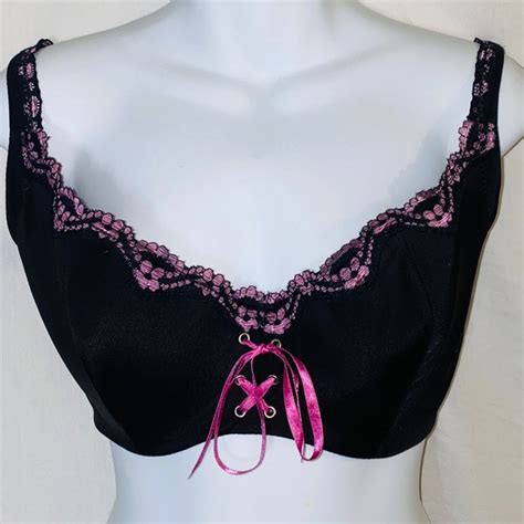 Frederick S Of Hollywood Intimates And Sleepwear Fredericks Of Hollywood Black Bra With Hot