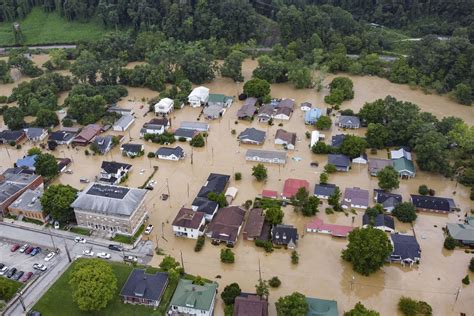 Desastre En Kentucky Muertos Por Las Peores Inundaciones De Su