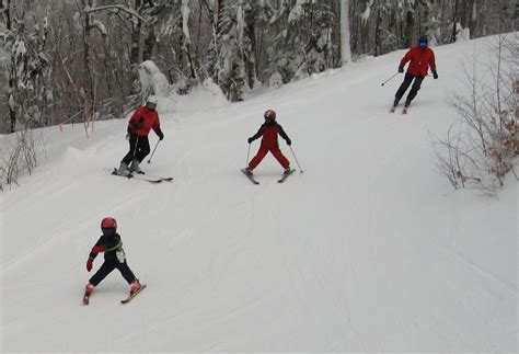 King Pine is a great family hill – Crazy Skiing Family