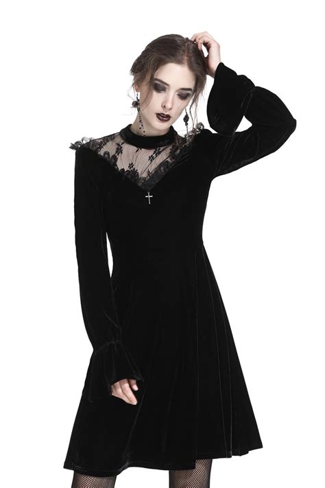 Robe Gothique En Velours Noir Dark In Love Orn E De Dentelle