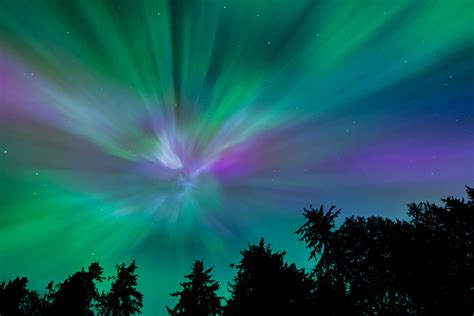Earth Matters - Citizen Scientists Capture Brilliant Photos of the Aurora