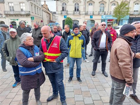 Direct Réforme des retraites manifestations et blocages en Sarthe