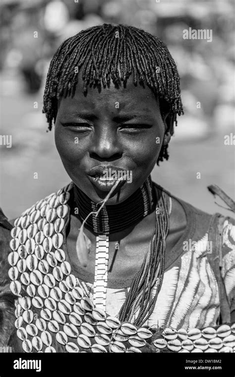 Young People From The Tsemay Tribe At The Thursday Market In Key Afar