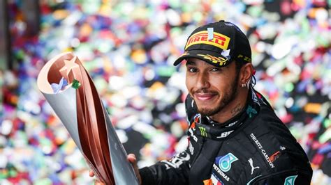 Formel 1 Lewis Hamilton Zum Siebten Mal Weltmeister Zieht Mit Michael