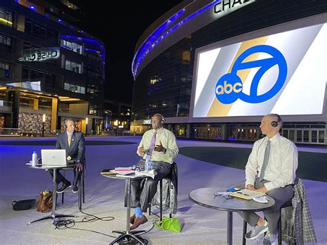 Kgo Takes A Five Subject Newsroom Approach Next Tv