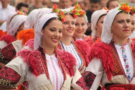 Serbia folklor Stock Photos, Royalty Free Serbia folklor Images ...