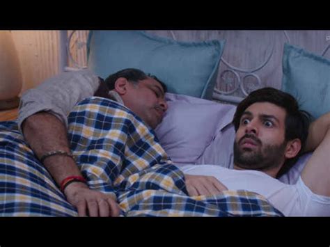 Guest Iin London Story Plot And Rating Starring Karthik Aaryan Kriti Kharbanda Paresh Rawal