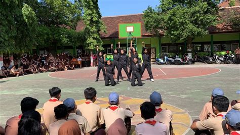 Demo Ekskul Ekstrakurikuler Dance Sma Negeri Kencong Youtube