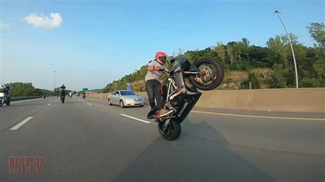 INSANE Motorcycle WHEELIE On Highway Street Bike STUNTS Video 2018 MOM