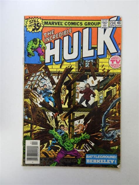 The Incredible Hulk 234 1979 VG Condition Centerfold Detached One