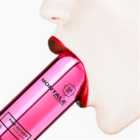 Beauty for SMM Parfum Palace on Behance