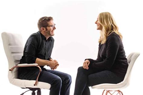 16 Essential Body Language Examples And Their Meanings