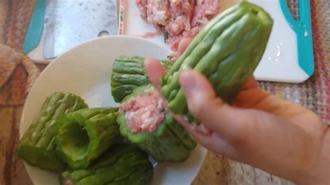 Bitter Melon Soup With Ground Pork Cambodian Style Alisha Khov ស្ងោម្រះ 苦瓜汤 Youtube