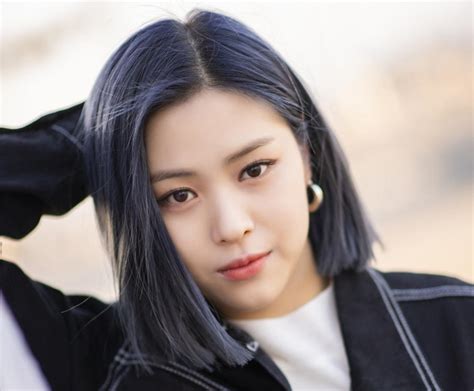 99 Gambar Model Rambut Pendek Wanita Ala Korea Makin Kece Mau