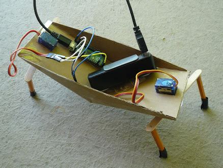 Électronique en amateur Robot quadrupède à base de Raspberry Pi Pico