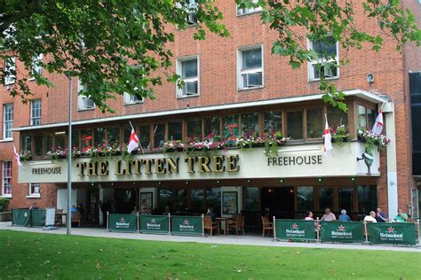 West Midlands Coventry The Litten Tree Situated On Warwi Flickr