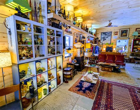 Phoenix Antique & Design