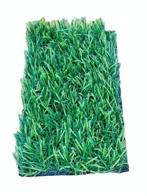 PP Artificial Grass Carpet For Residential At Rs 25 Square Feet In New