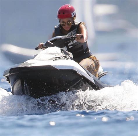 These Photos Of Beyonce Jay Z Their Bodyguard Julius In Italy Has