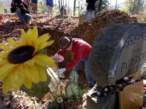 Ut Body Farm Founder Dr Bill Bass A Pioneer In Forensic Anthropology