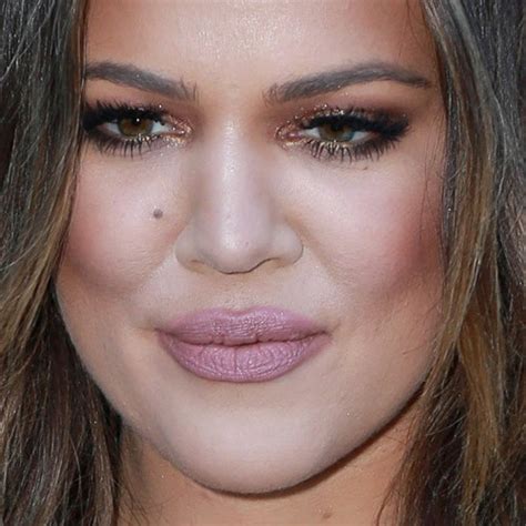 Khloe Kardashian's Makeup Photos & Products | Steal Her Style