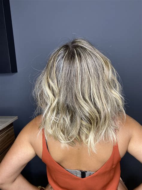 Pin De Juan Sartini Em Golden Blonde